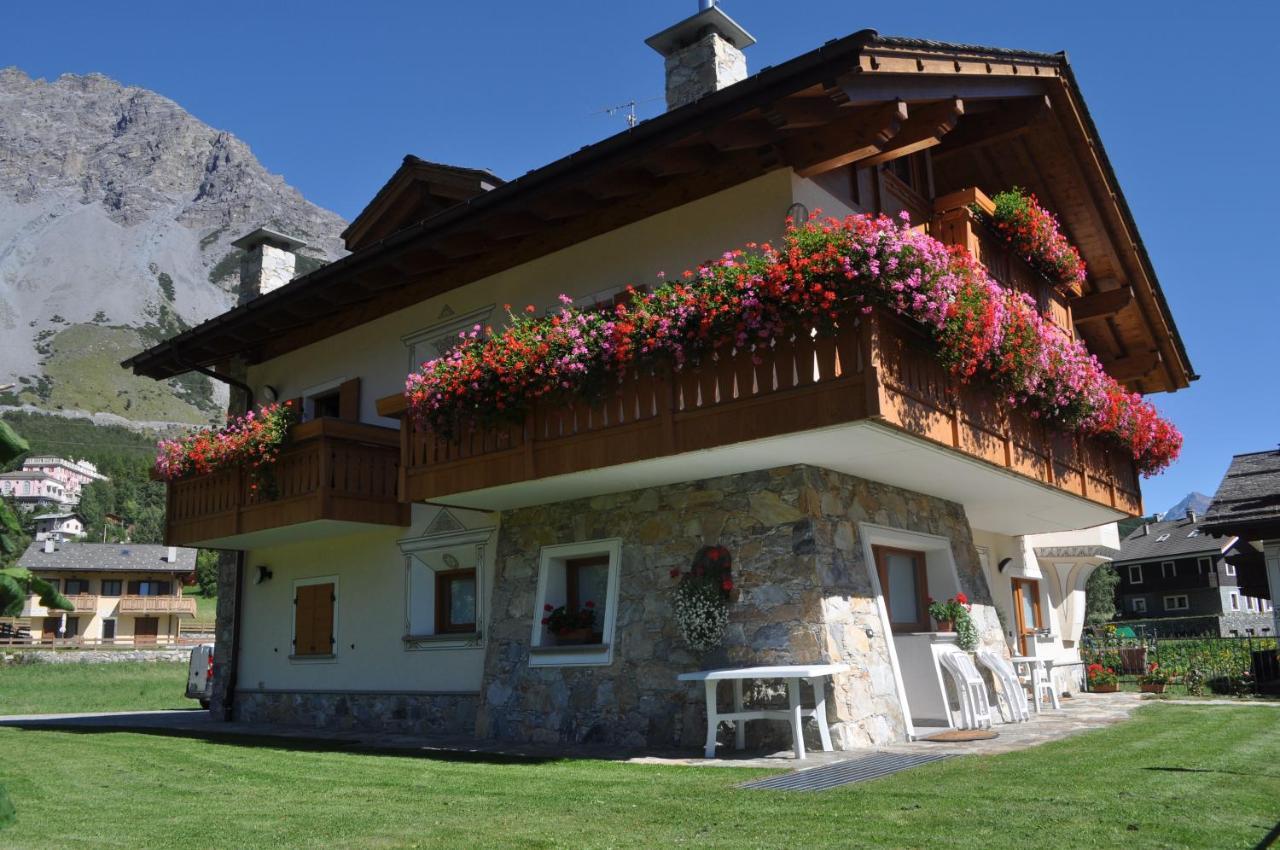 ヴァルディデントロ Chalet Bormio Stelvioヴィラ エクステリア 写真